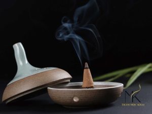 Xông trầm tự nhiên